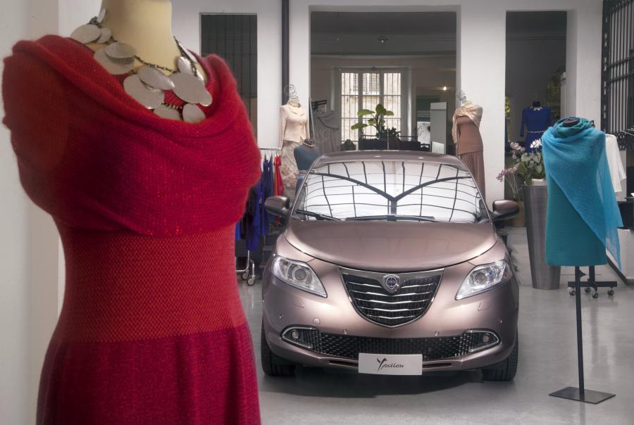  Lancia Ypsilon ELLE (846) 2014 года  (фото 2 из 34)